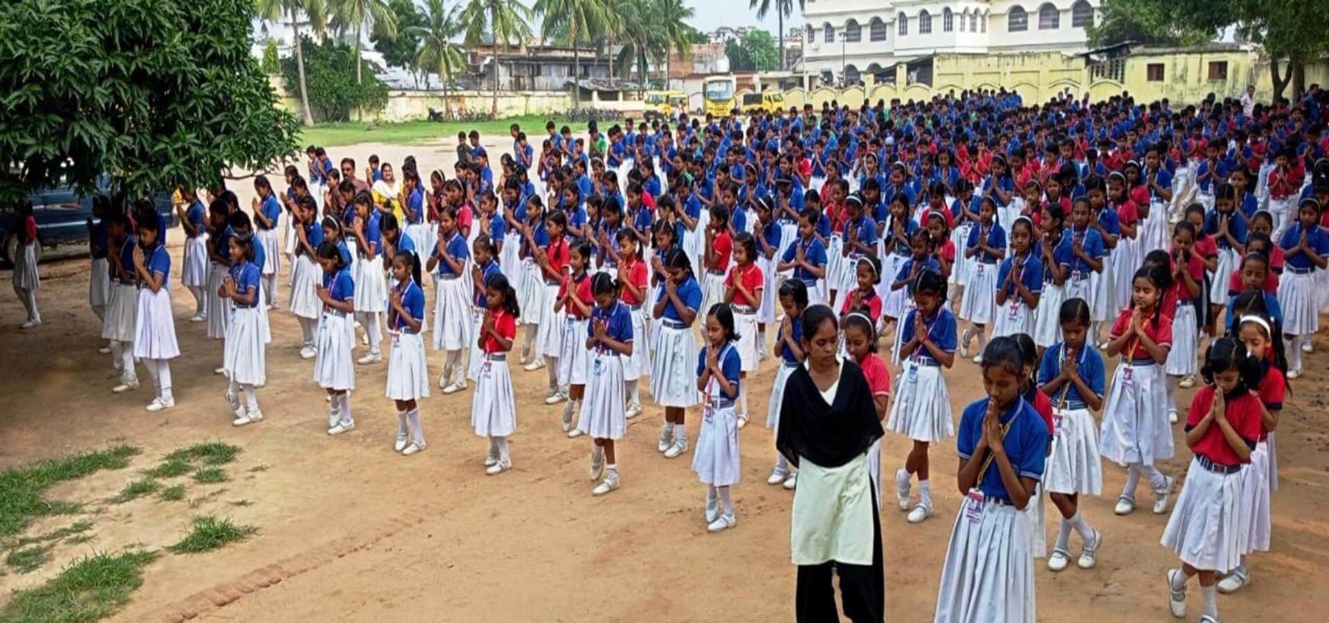 logo in shiv subhdra public school